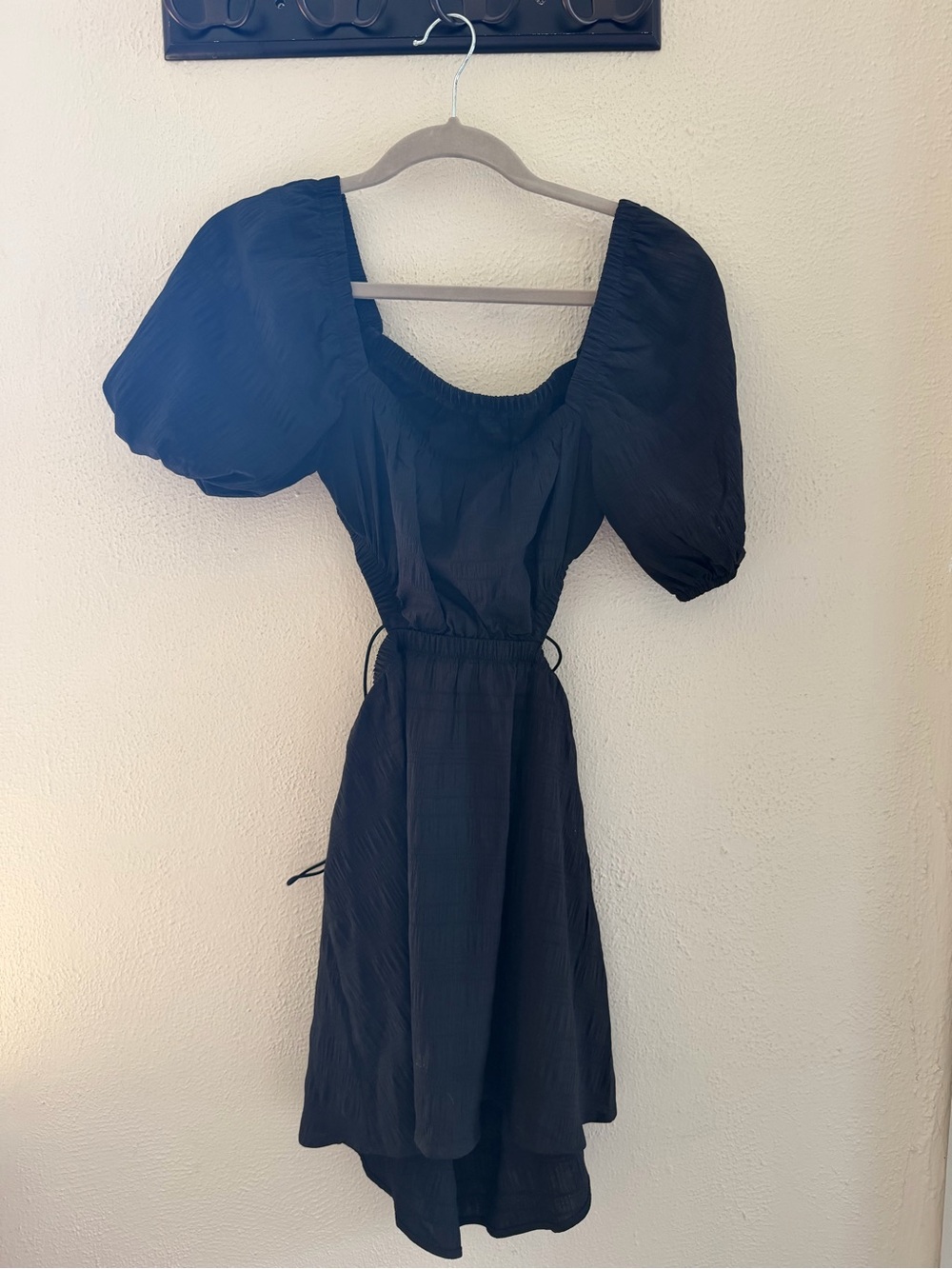 SHEIN Black Puff-Sleeve Mini Dress